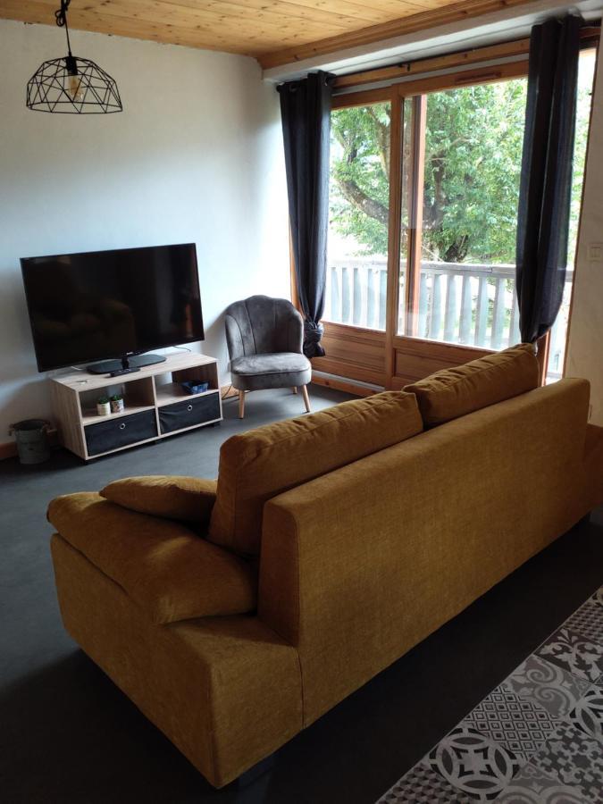 Tres Bel Appartement Dans Une Maison Avec Spa Seez Bagian luar foto