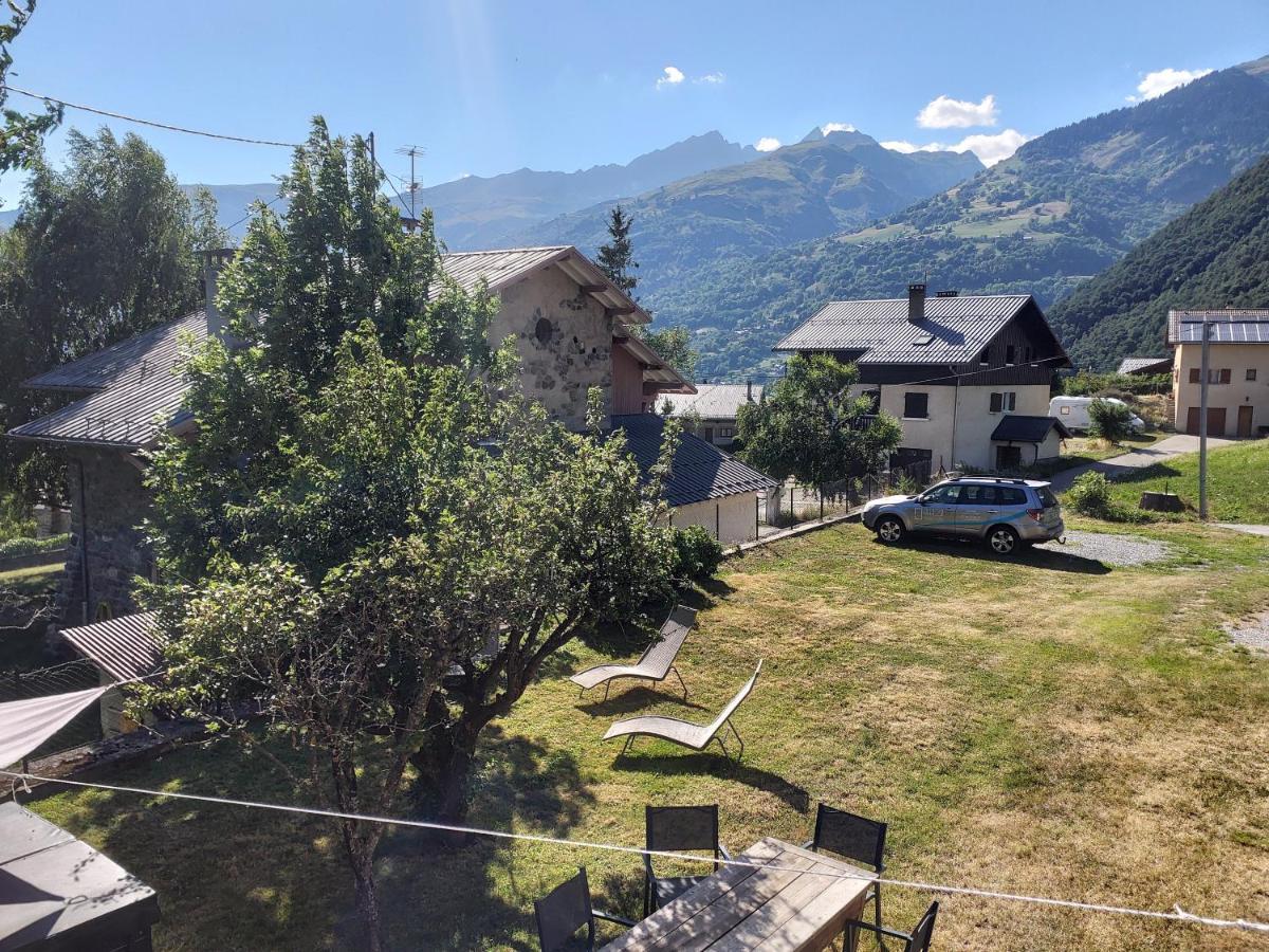 Tres Bel Appartement Dans Une Maison Avec Spa Seez Bagian luar foto