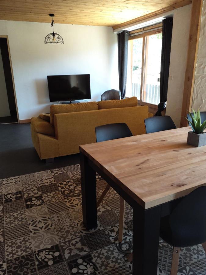 Tres Bel Appartement Dans Une Maison Avec Spa Seez Bagian luar foto